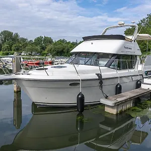 https://riverscapes-usa-motor-cruiser.brighton-hotels-england.com